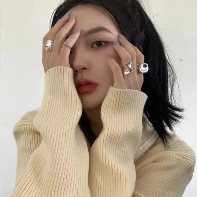 小河亲过我的脸